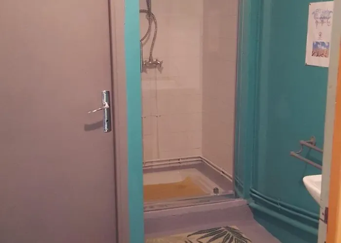 A La Campagne Proche Du Littoral * Martinet